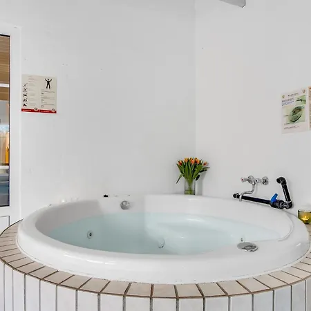 Awesome In Romo With Private Swimming Pool, Be Inside Or Outside Kongsmark