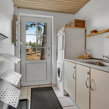 Prázdninový dům Cozy In With Sauna *